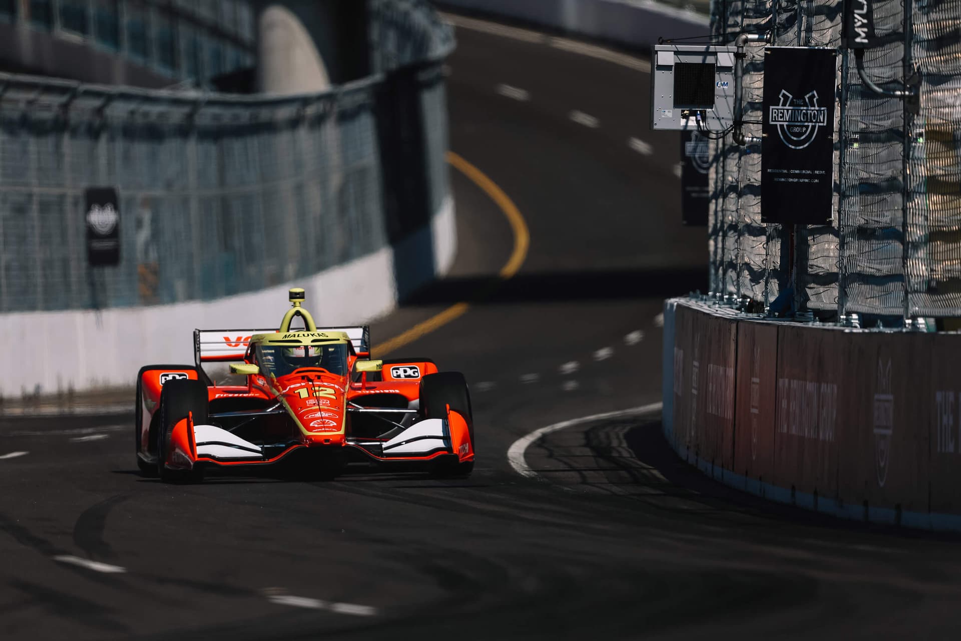 IndyCar v Markhamu: Páteční chaos a katastrofa nakonec přetavena v úspěch