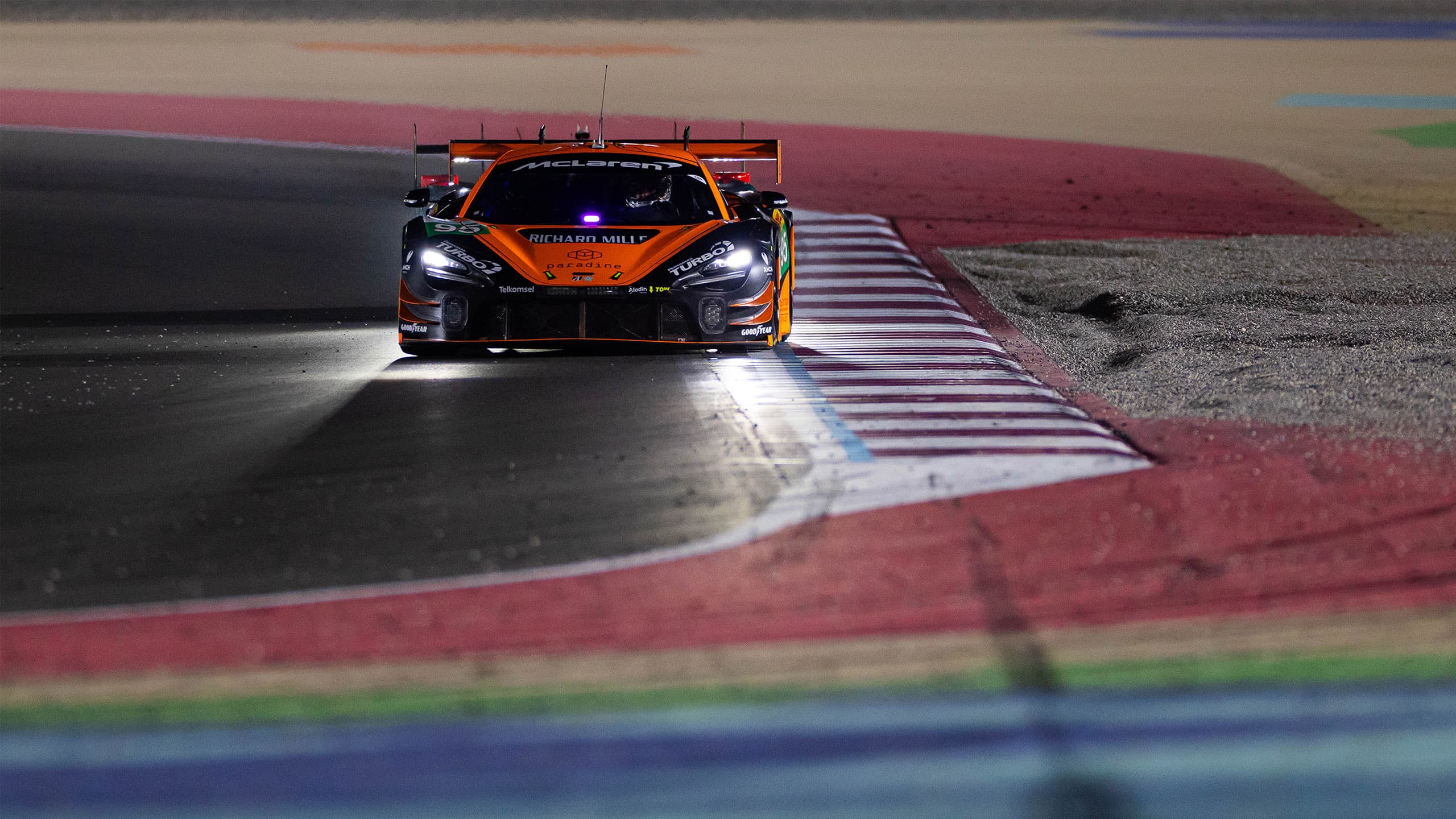 United Autosports s McLarenem v Kataru