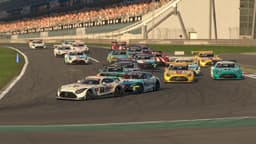 Závodu Virtual GP na Nürburgringu kralovali Zankel a Kadlečík