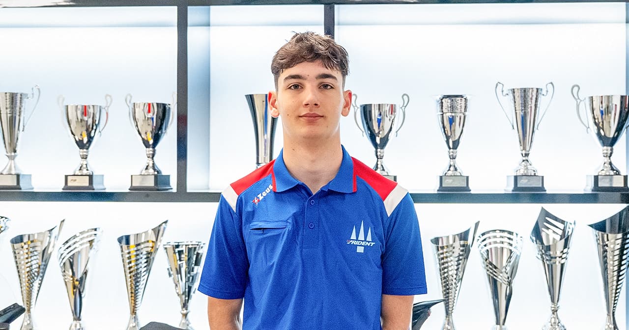 Nová česká formulová naděje? Dominik Šimek odstartoval sezónu F4!