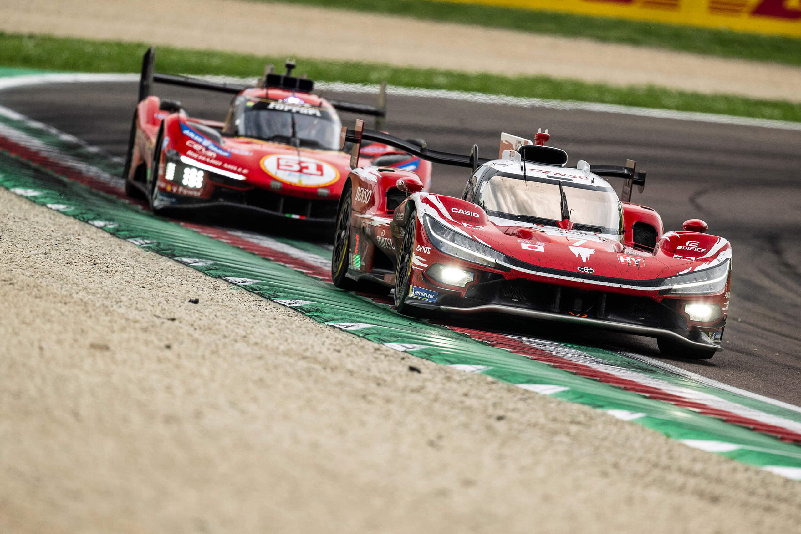 Toyota je zpět! Japonci ovládli úvodní podnik FIA WEC v Imole