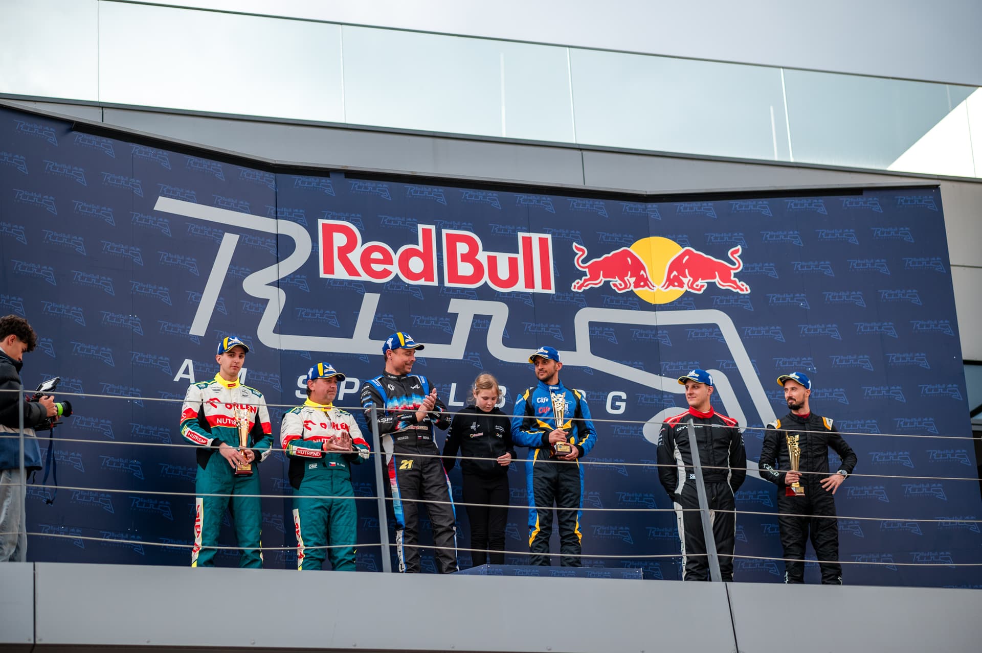 janik aston premier race 25 2