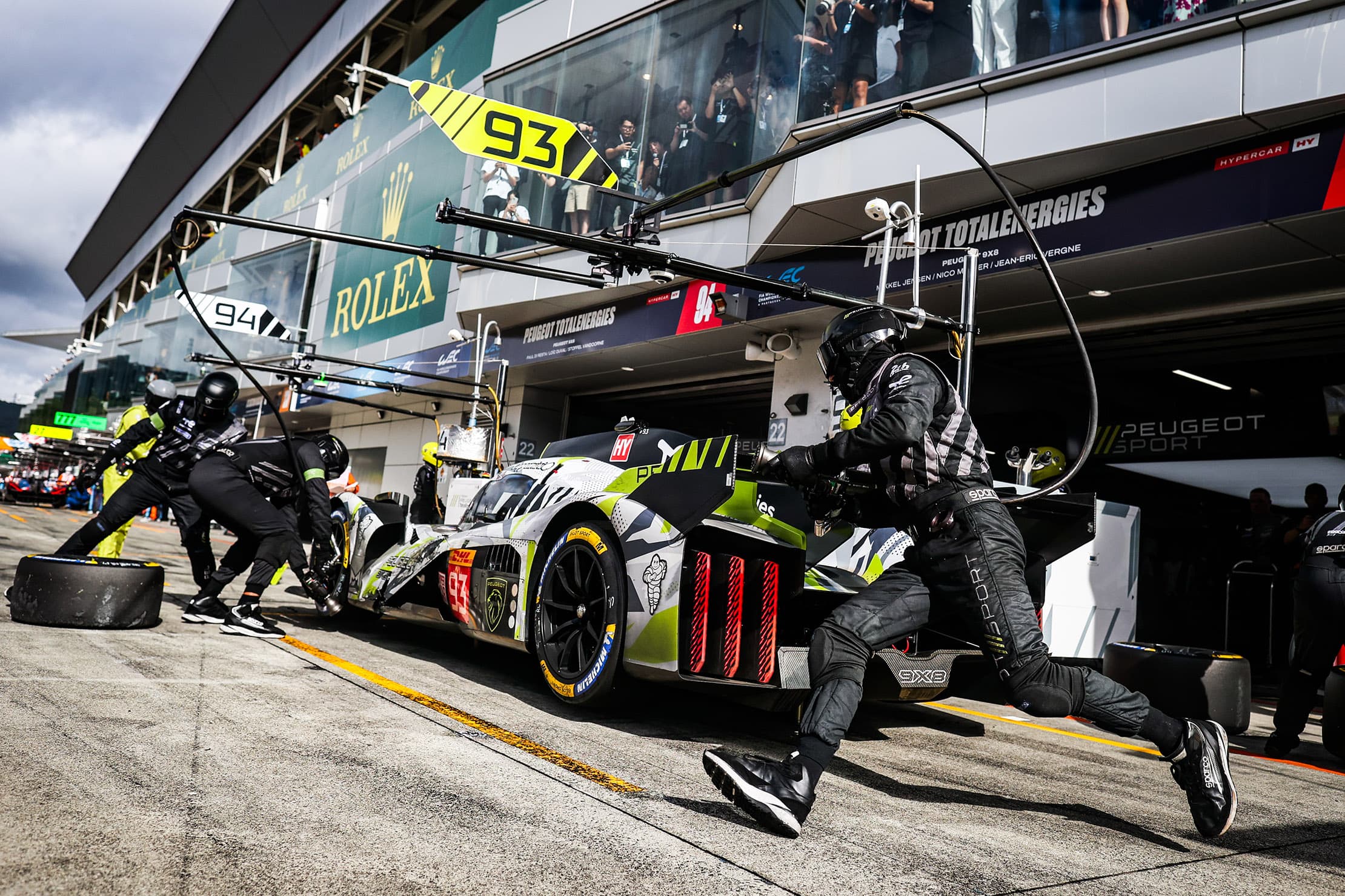 Le Mans Peugeot 2