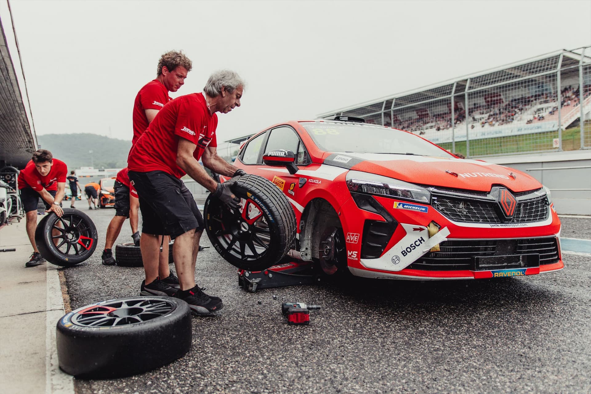 Václav Janík Jr. Clio Cup