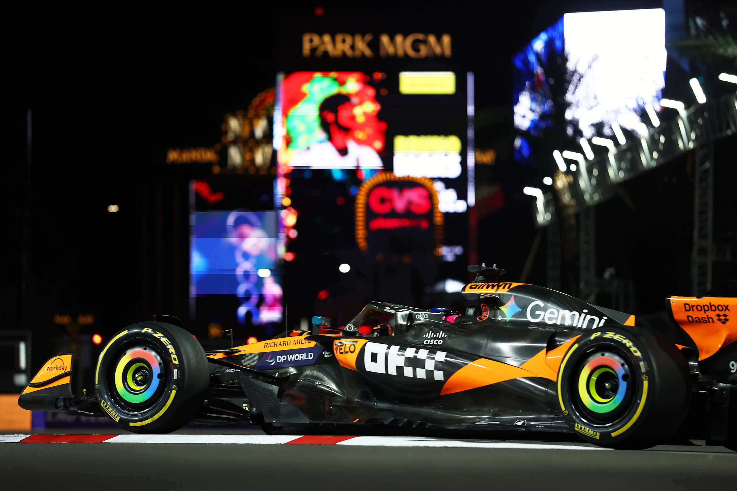 Co stálo za problémy McLarenu ve Vegas?