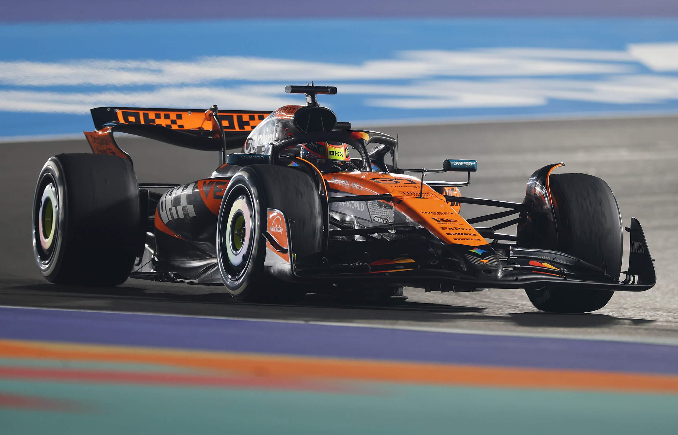 McLaren týmovou režii neřeší, nechává to na jezdcích