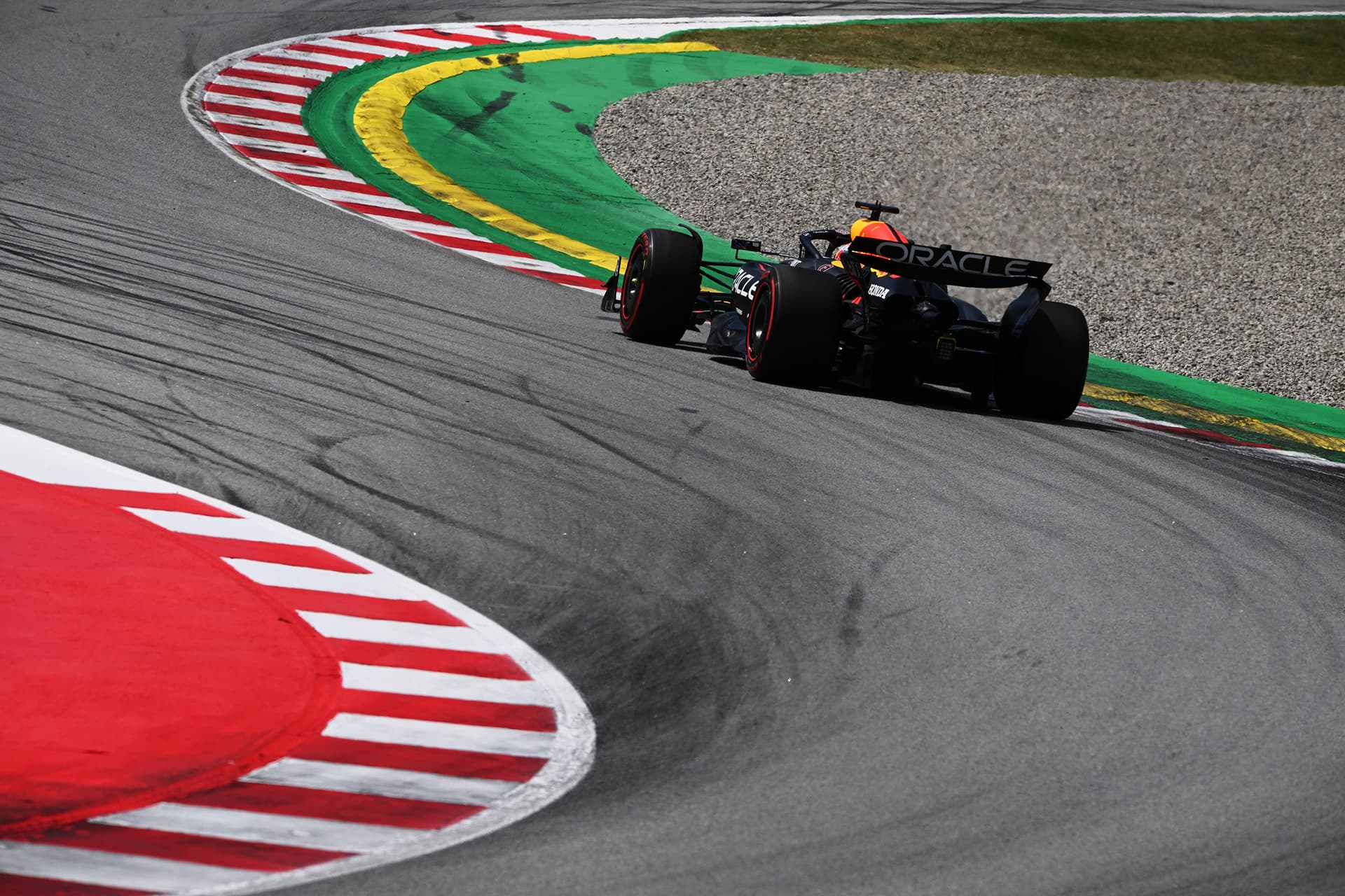Začíná shakedown F1 v Barceloně! Co očekávat?