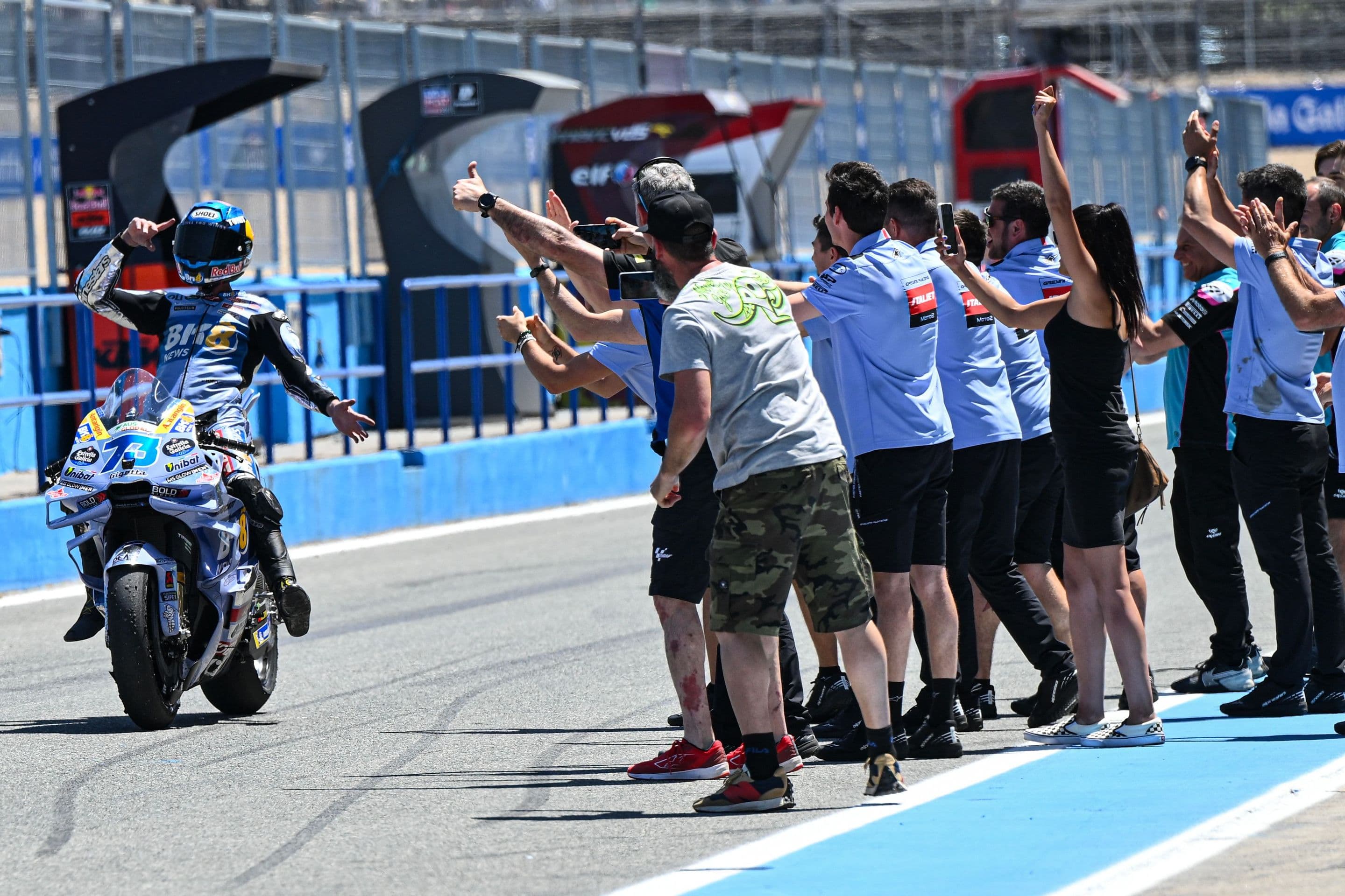 alex maquerz wins spanish gp 25
