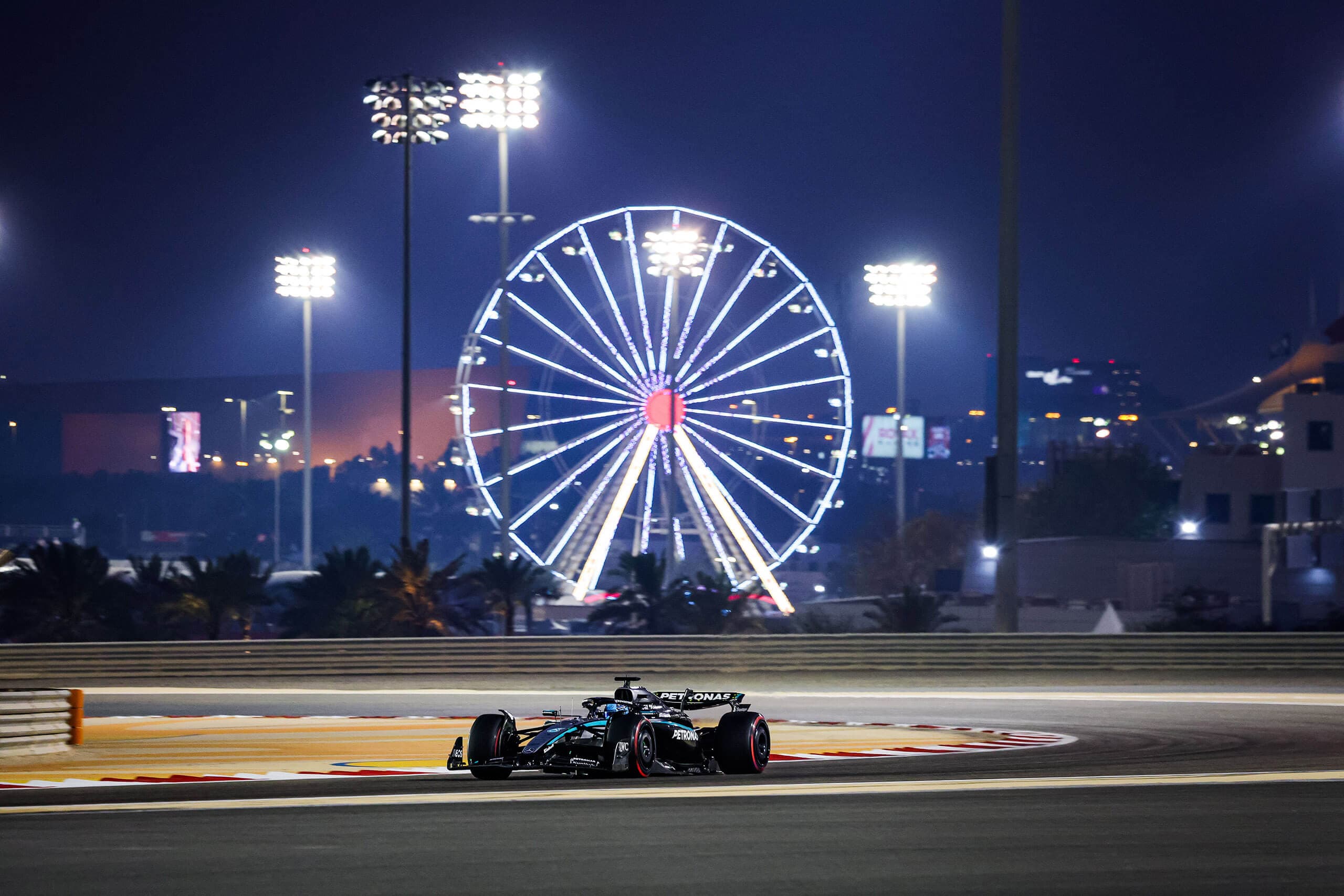 F1 stále zvažuje náhradní termín pro Bahrajn i Saúdskou Arábii