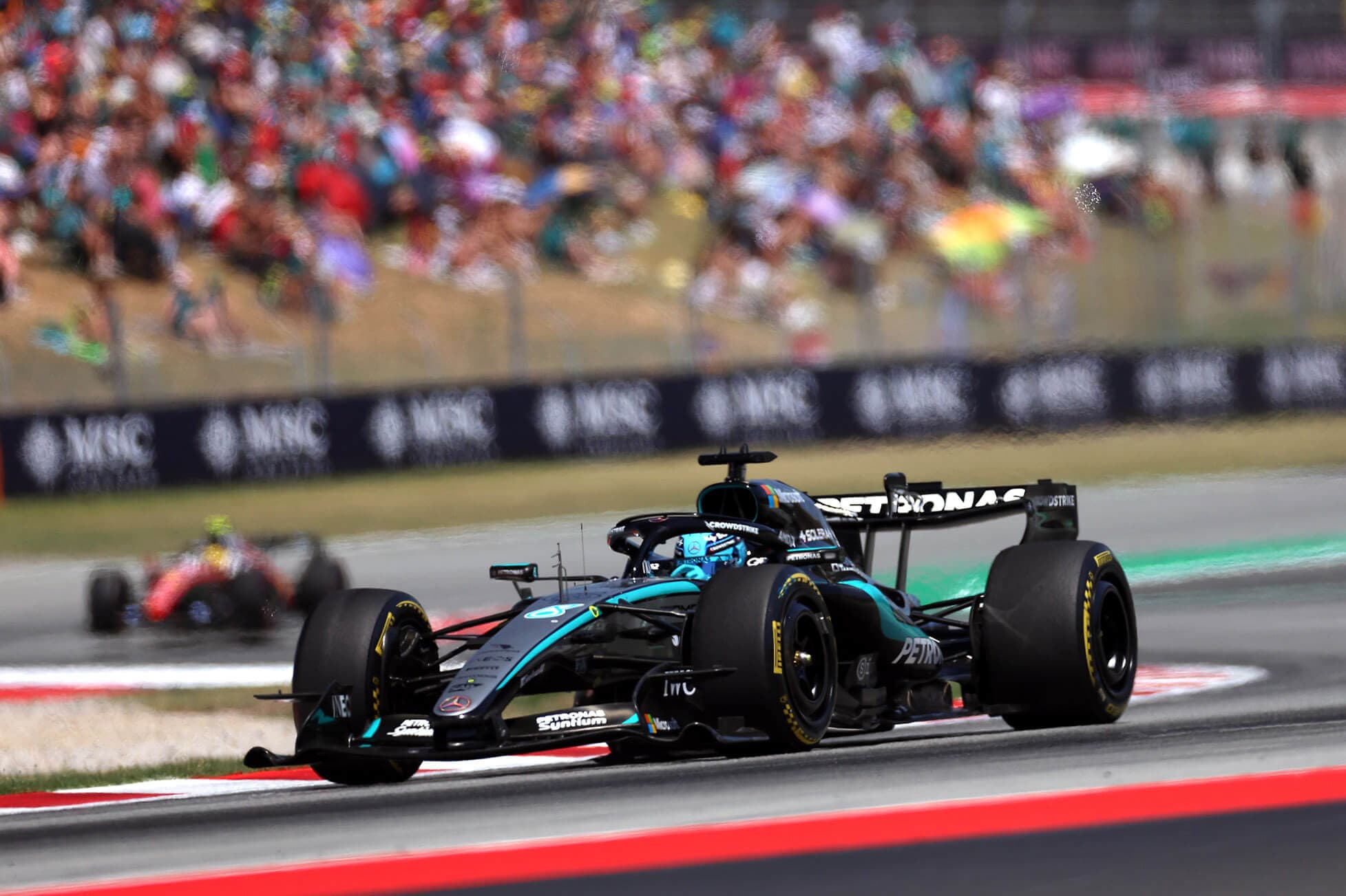 Špatná baterie? Mercedes údajně odhalil příčinu svých problémů