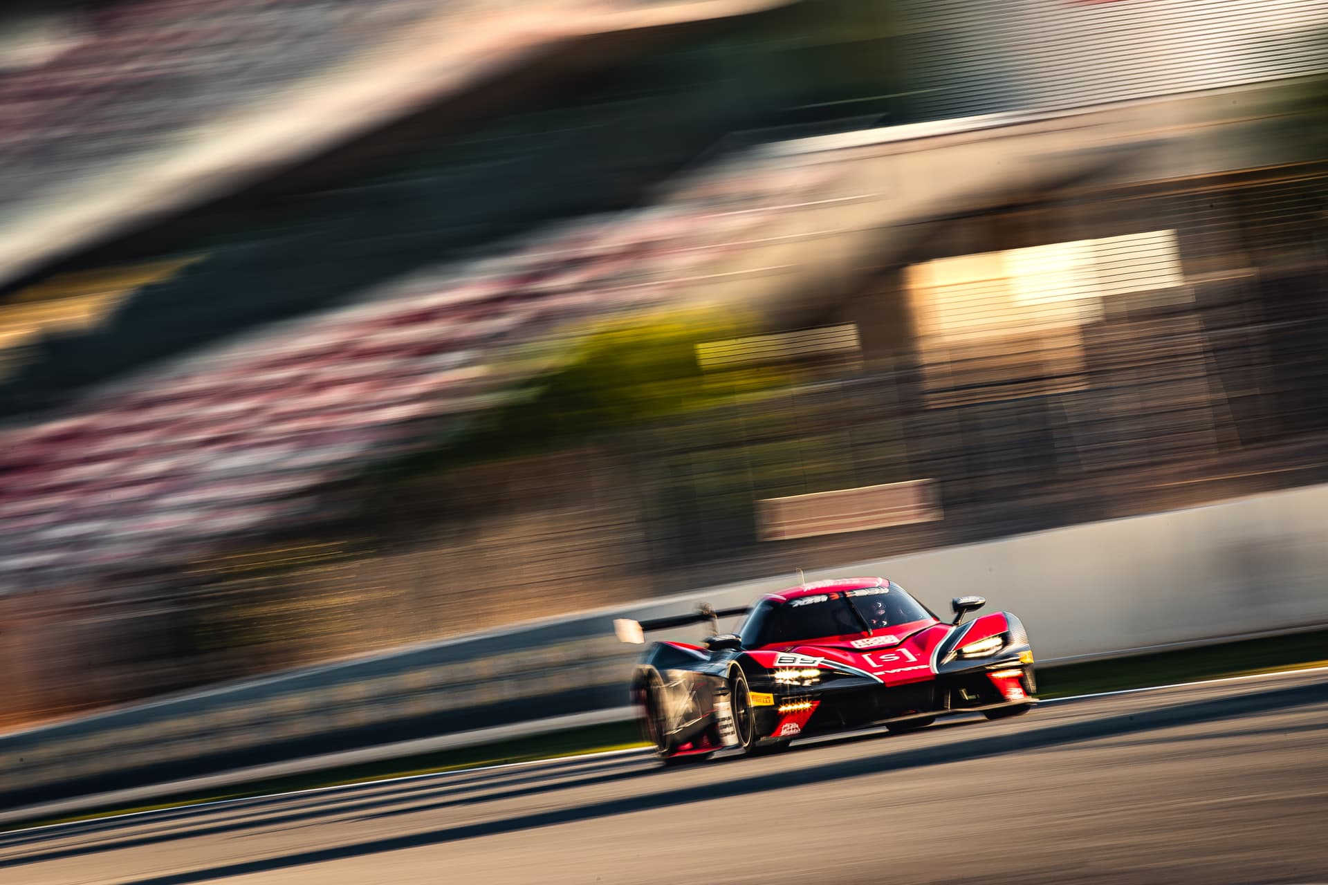 RTR Barcelona Sunday F-23