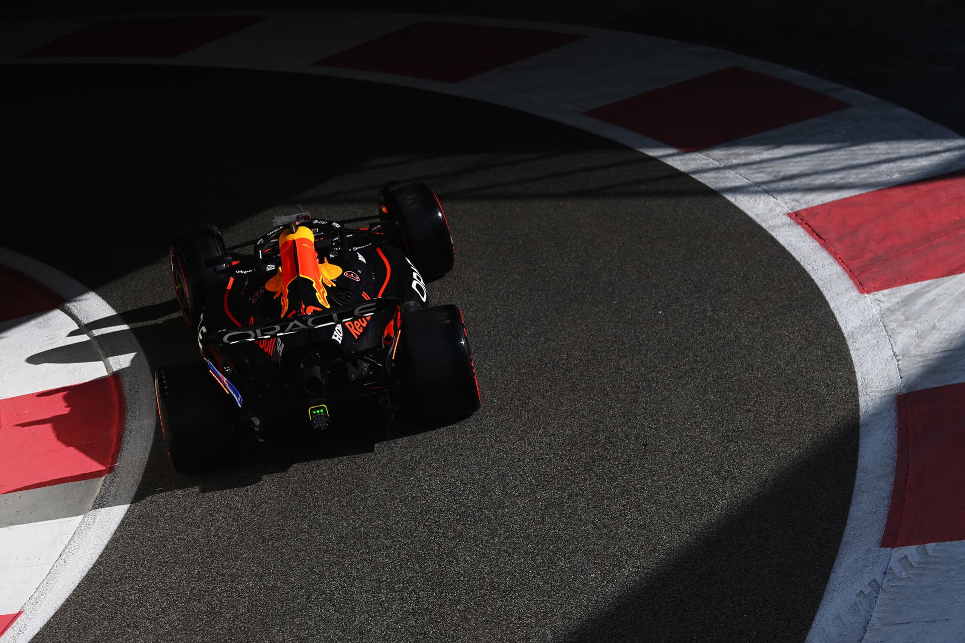 Vánoční nabídka Telly! Sledujte dokument o F1 a připravte se na sezónu