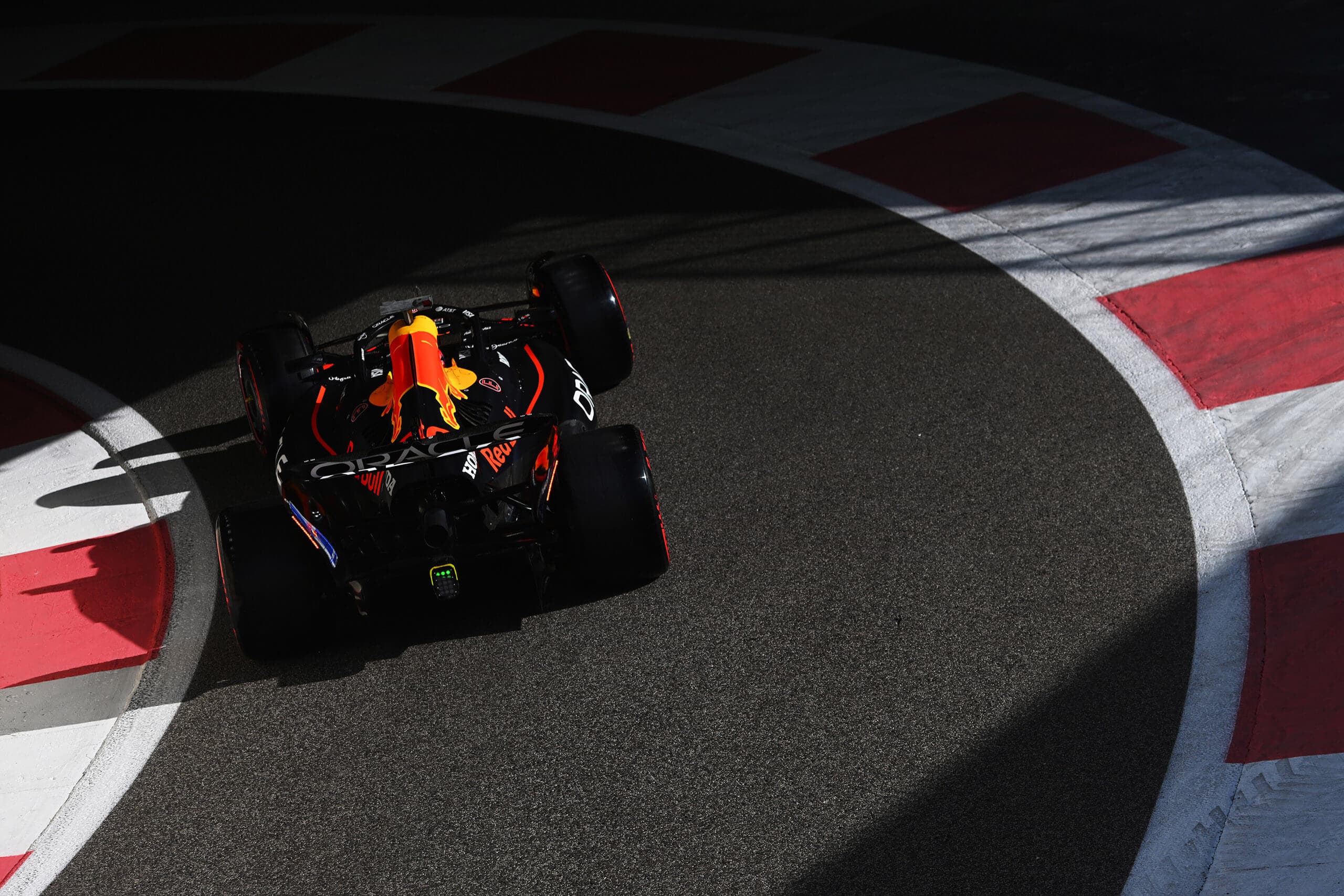 Vánoční nabídka Telly! Sledujte dokument o F1 a připravte se na sezónu