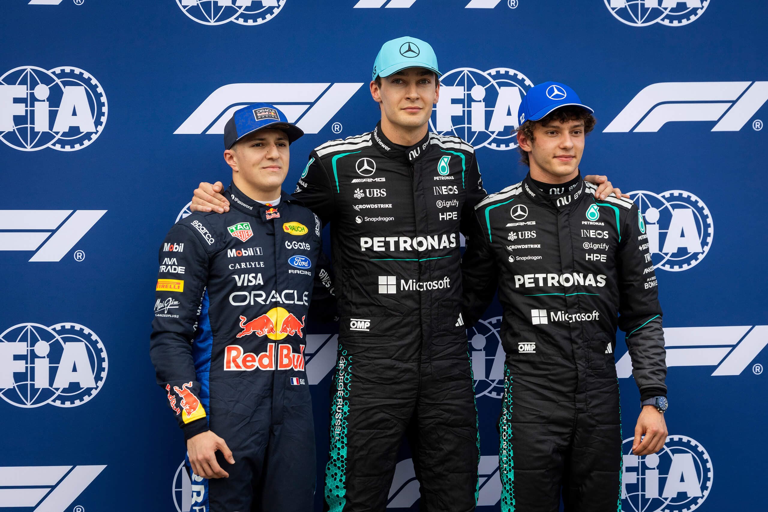 Russell na pole position, Mercedes obsadil v Austrálii první řadu