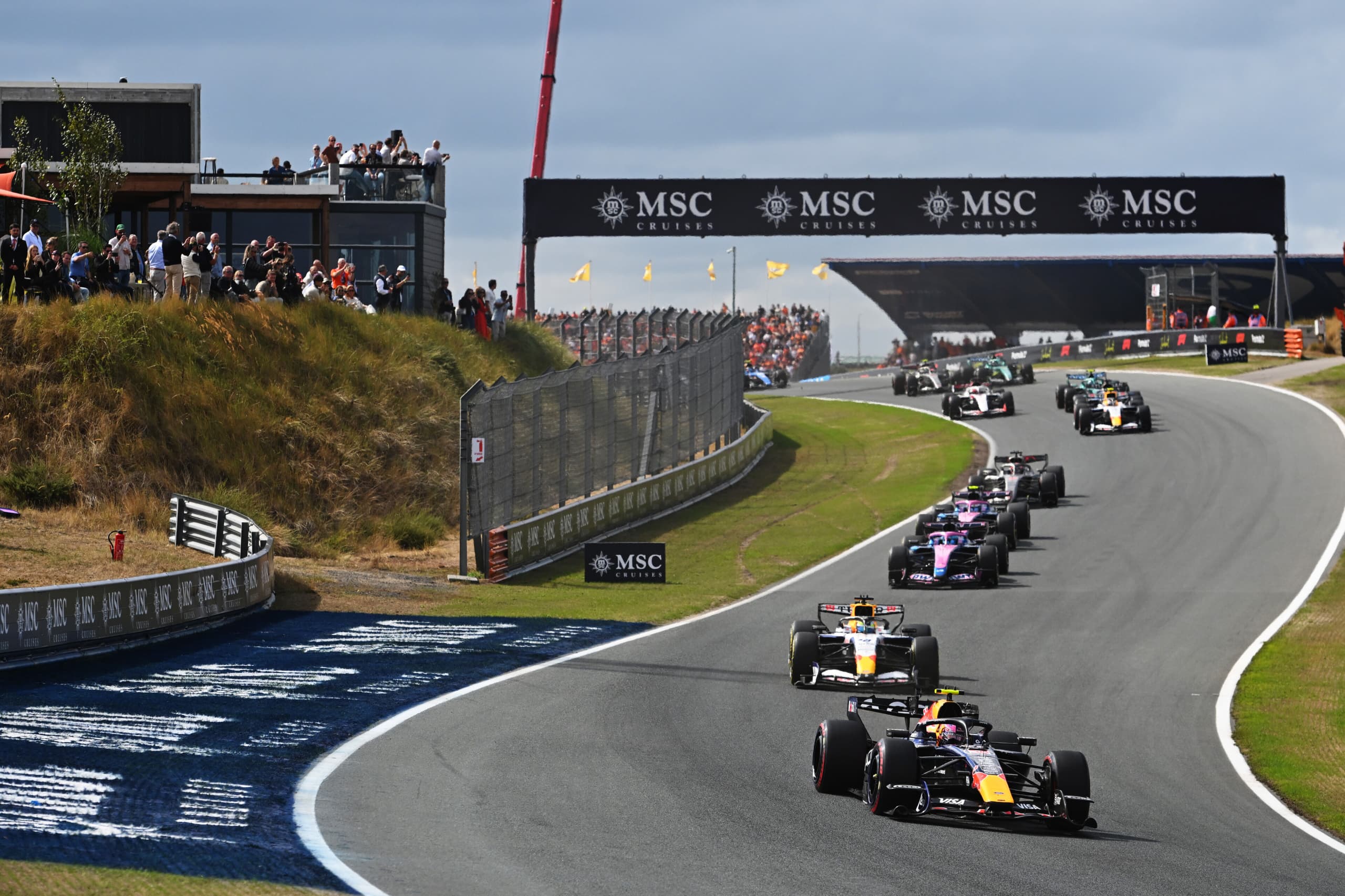 Formule 1 plánuje od příštího roku zkrátit závody