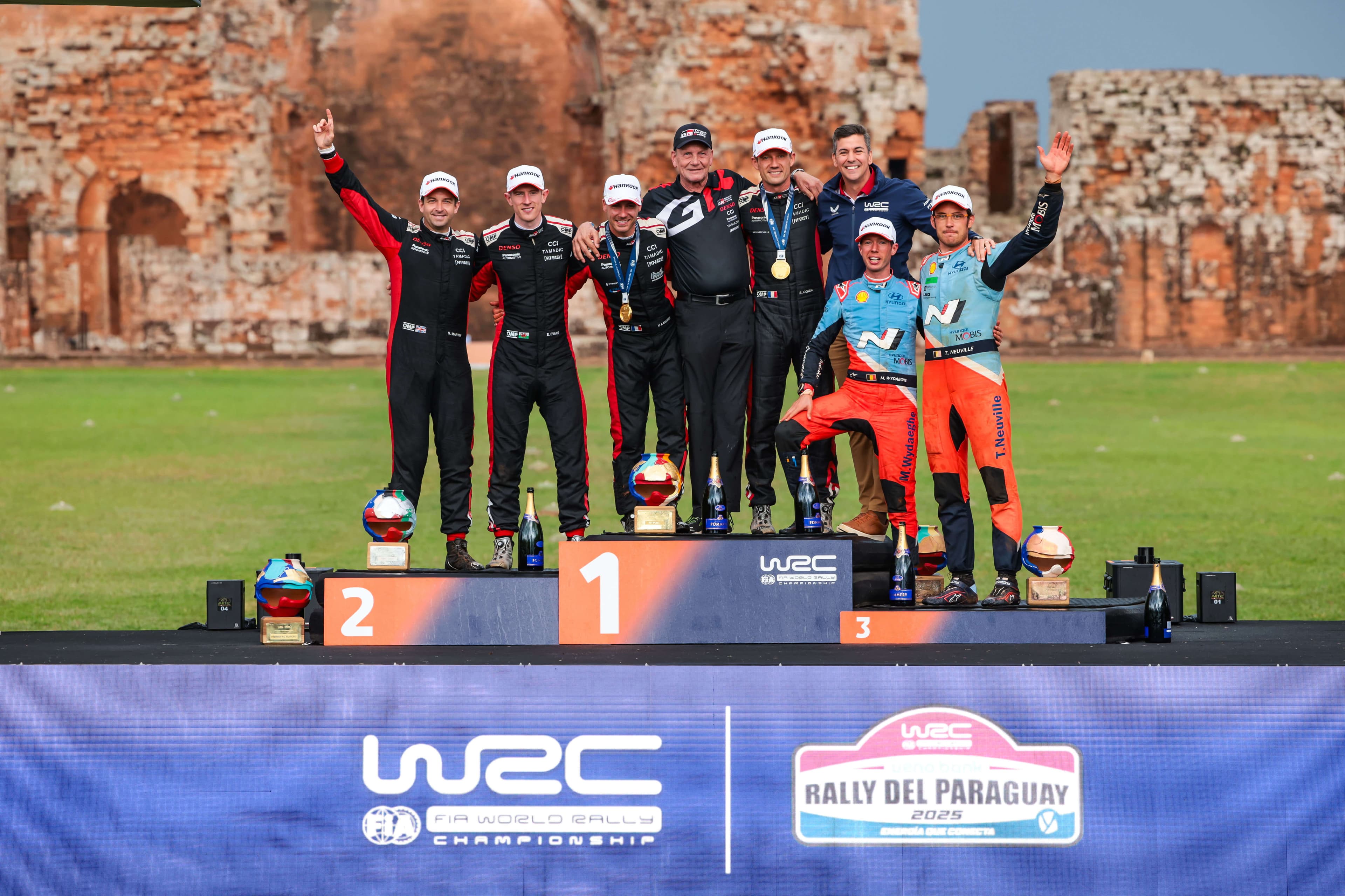 wrc paraguay 25 neděle podium