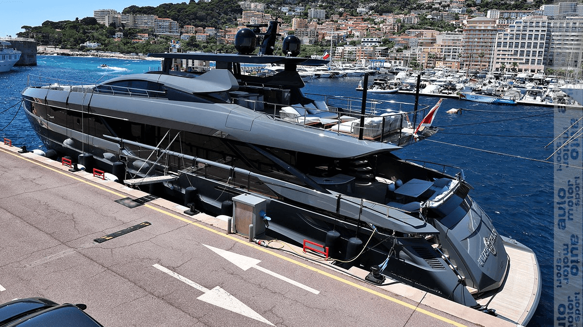 Verstappen YACHT